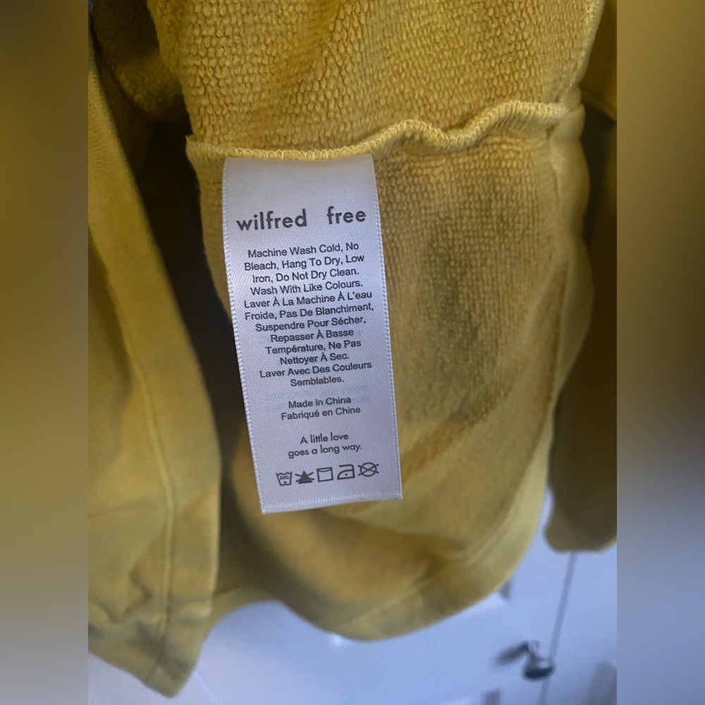 New Aritzia Wilfred Free Yellow Boyfriend-fit crewneck Nan Sweatshirt - Picture 7 of 9